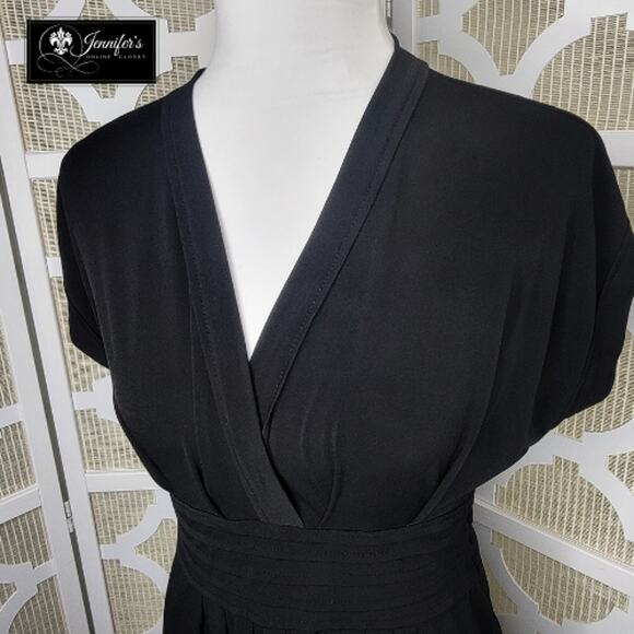 attention Black Deep V-Neck Pleated Waist Short Sleeve Dress Size M - Picture 2 of 13